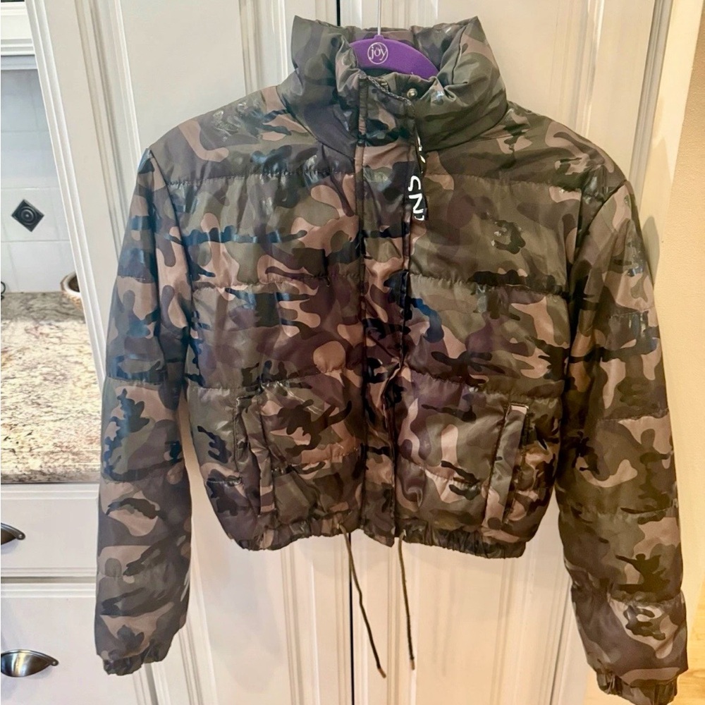 Ashley By 26 International Camouflage Jacket Size  M